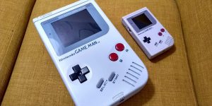 YouTuber chế tạo máy Game Boy khổng lồ có tên gọi… Game Man