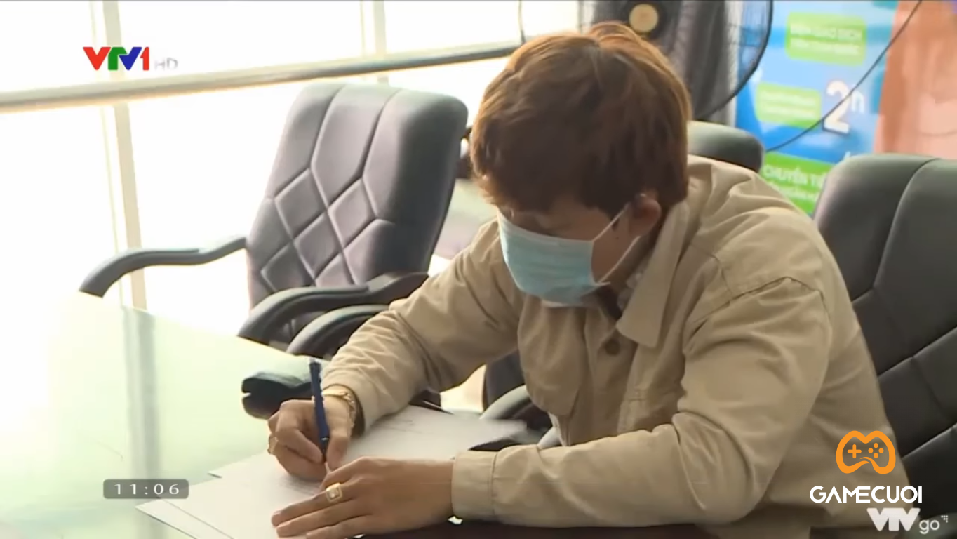 YouTuber Đột Kích Huy Lê Pistol bị xử phạt vì đăng tin thất thiệt