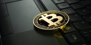 Lý do Steam cấm dùng tiền điện tử, nói “không” với Bitcoin?
