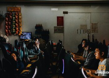 Chùm ảnh nét cỏ về đêm tại Hà Nội những ngày lạnh 12 độ