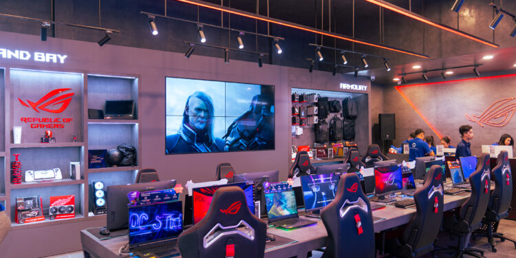ASUS Republic of Gamers chính thức khai trương ROG Exclusive Store đầu tiên tại Việt Nam