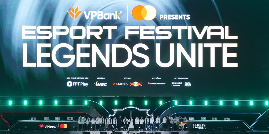 Toàn cảnh giải đấu Tứ Hùng VPBank Esports Festival: Rồng Đất đăng quang, SofM và Thầy Giáo Ba hẹn “đại chiến” T1