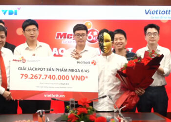 Tỷ Phú Vietlott GenZ trúng 79 tỷ: “Tôi về còn hỏi mẹ có đọc tin tức ai trúng số trên báo không”